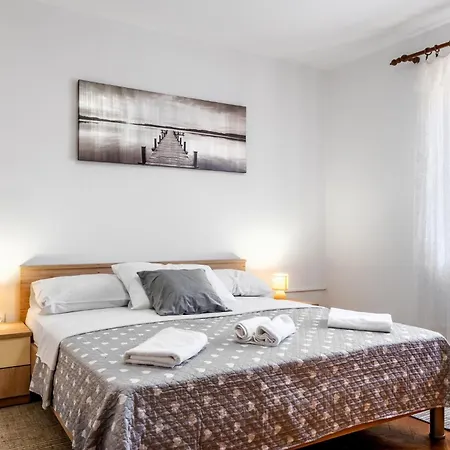 With Parking Space - 22682 * Vir