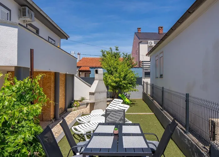 With Parking Space - 22682 Апартаменты Вир
