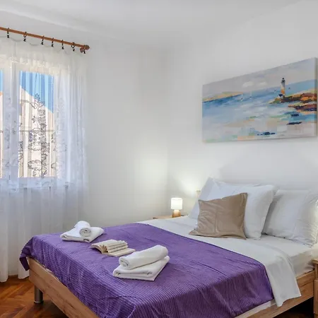 With A Parking Space - 22682 Apartment