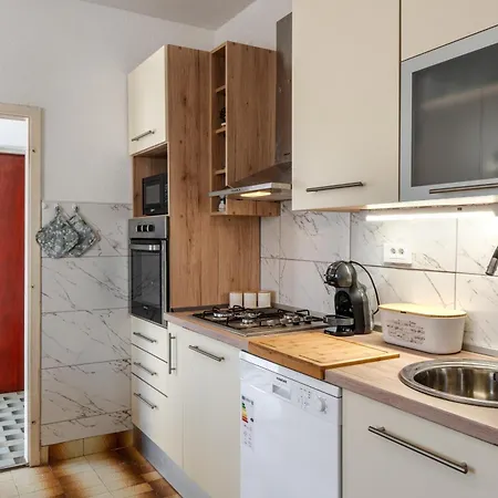 With Parking Space - 22682 Daire *