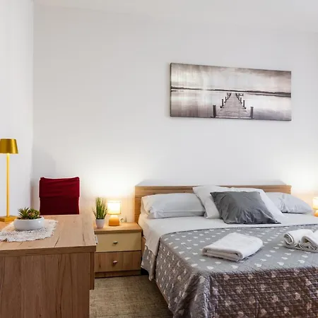 With A Parking Space - 22682 Apartment